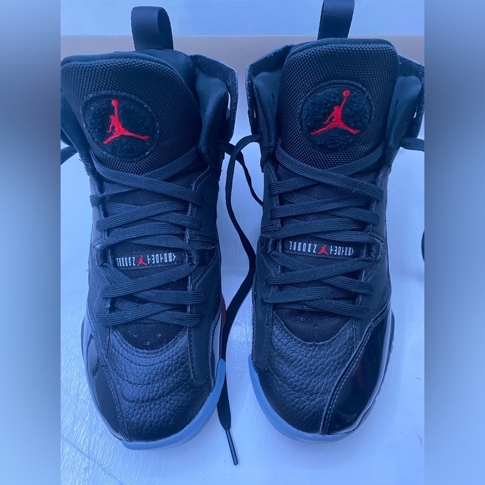 New jordan men's jumpman two trey shoes red black and white